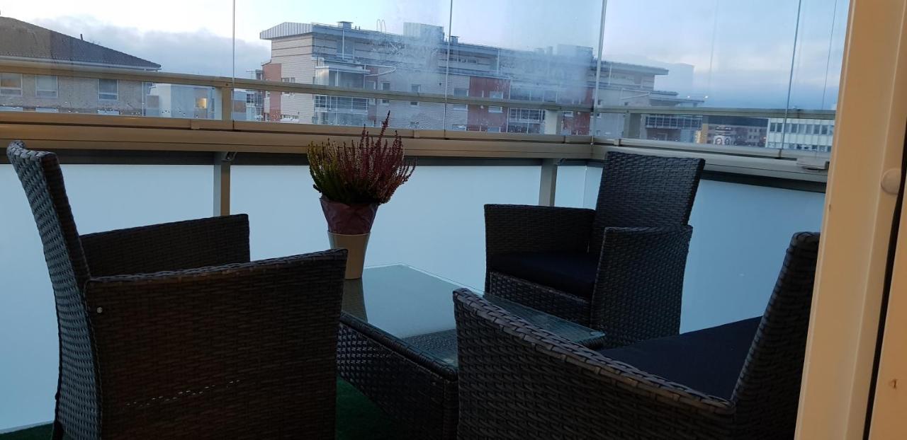 Apartment In City - Antinkatu Pori Buitenkant foto